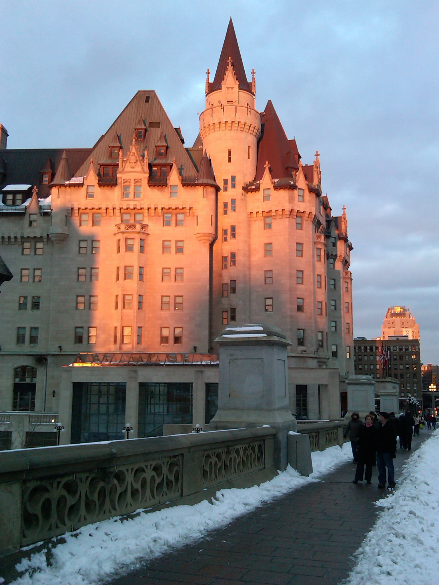Château Laurier at golden hour